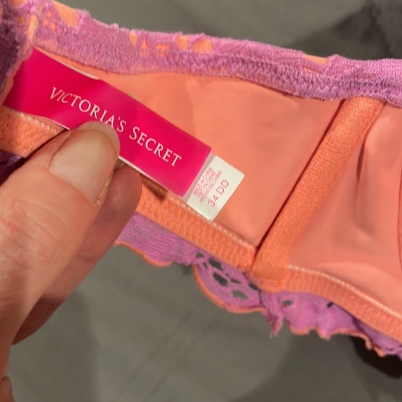 Victoria’s Secret halter bikini swim top. 34DD - Picture 4 of 4